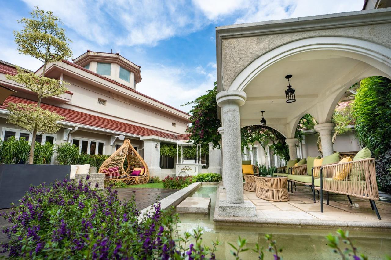 Hualien Farglory Hotel Yanliau Extérieur photo The residence of the Thai ambassador to the United States